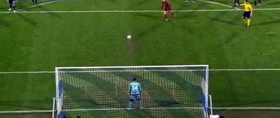 (Penalty missed) Müller T. - D. Zagreb 0 - 2 Bayern Munich -