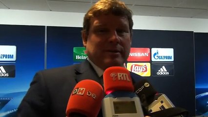 Hein Vanhaezebrouck: "Première fois en Europe qu'une équipe s'adapte à notre jeu"