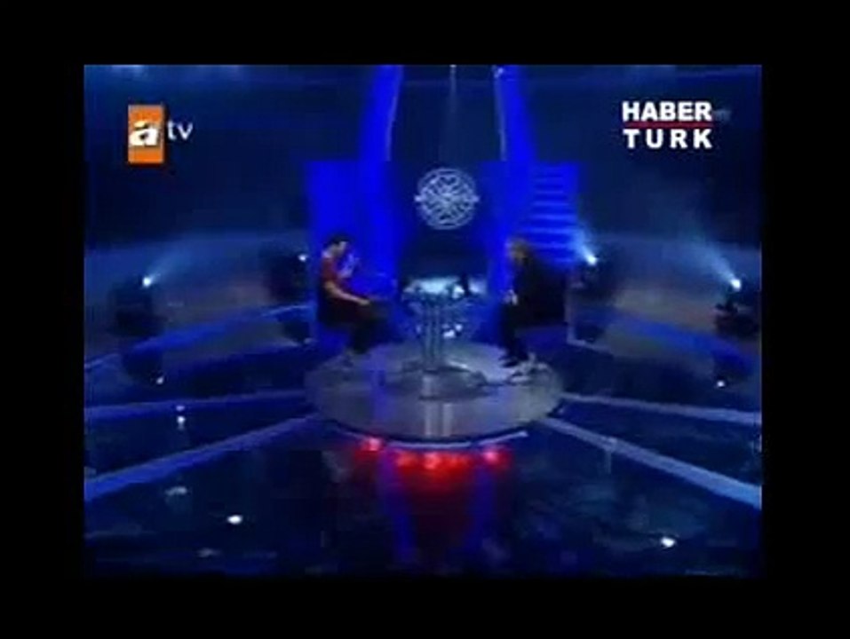 Kim Milyoner Olmak İster Kenan Işık Gülme Krizine Girdi!! Çok İlginç Yarışmacı!!