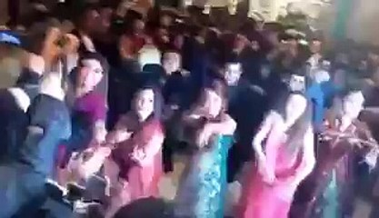 Leaked Dance Video Of Girls In Sharmila Farooqi Wedding
