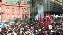 Cristina se despede da Casa Rosada