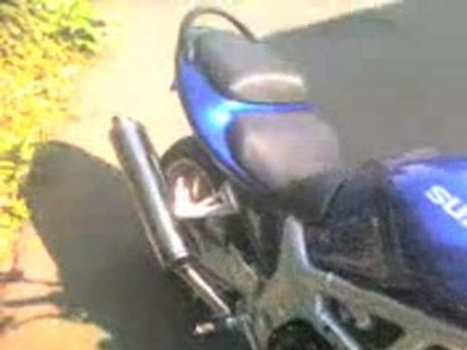 Pot leovince sur Sv 650 N