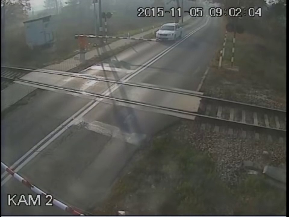 Un cycliste percuté par un train à 140km/h sort indemne du choc