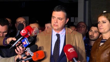 Lirohen të arrestuarit pas protestës, dëshmia: Policia na dhunoi  - Ora News- Lajmi i fundit-