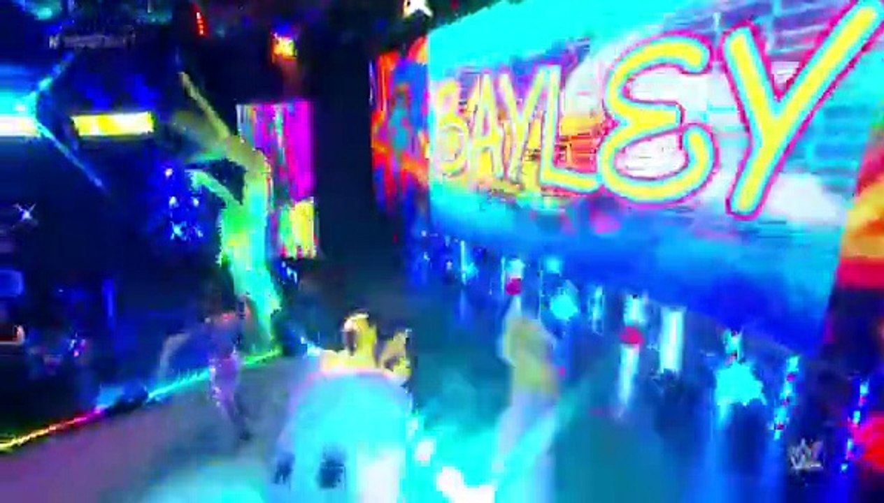 Bayley Vs Peyton Royce