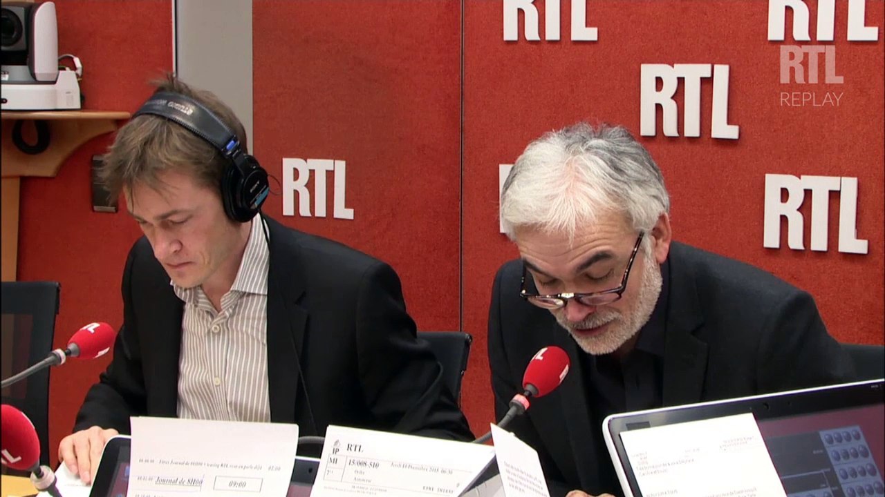 "Cher père Noël, apporte-moi une boîte à rêves", demande Pascal Praud