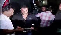 Shahrukh Khan And Salman Khan   Shoot forBigg Boss 9 Promo