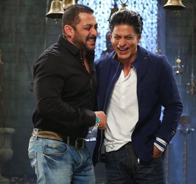 Shahrukh Khan and Salman Khan | Bigg Boss 9 | Reunion 2015 | Dilwale Promotion