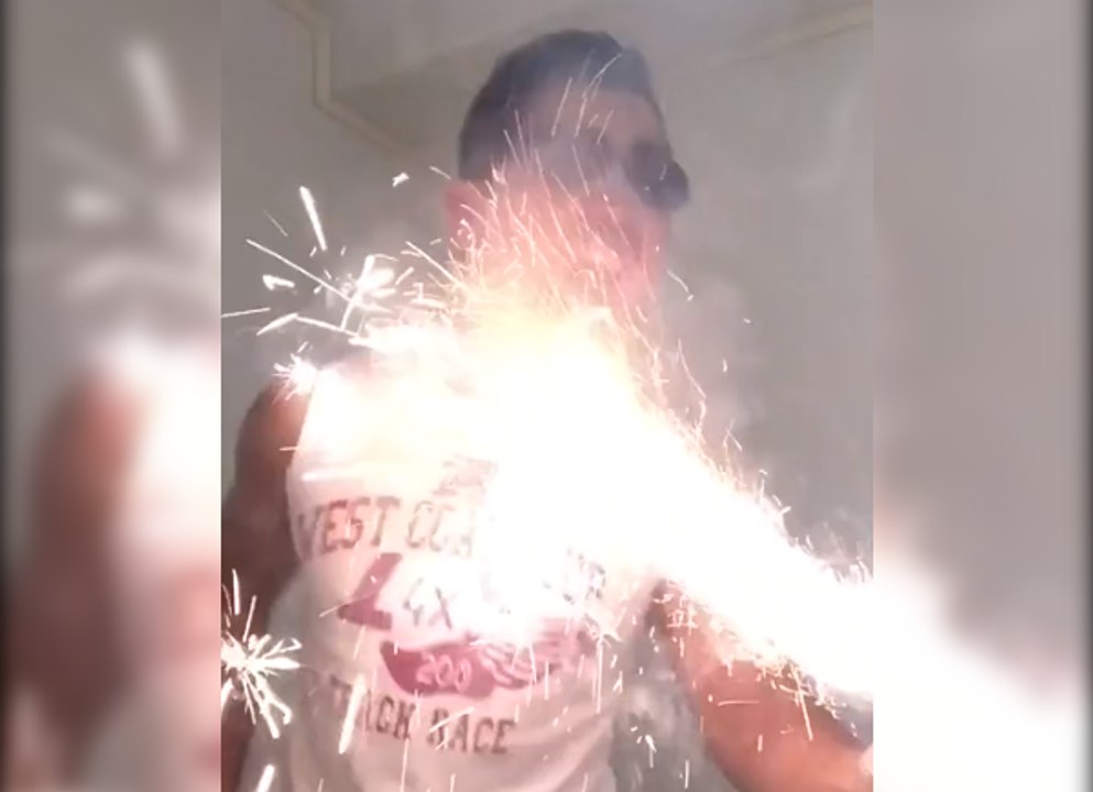 La technique extrême d'un japonais pour se laver les dents