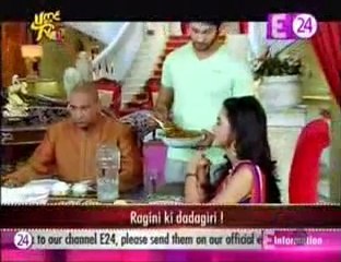 Swaragini 10th December 2015 Ragini ne Lakshya ko Banaya Gulam aur banvaya Khana