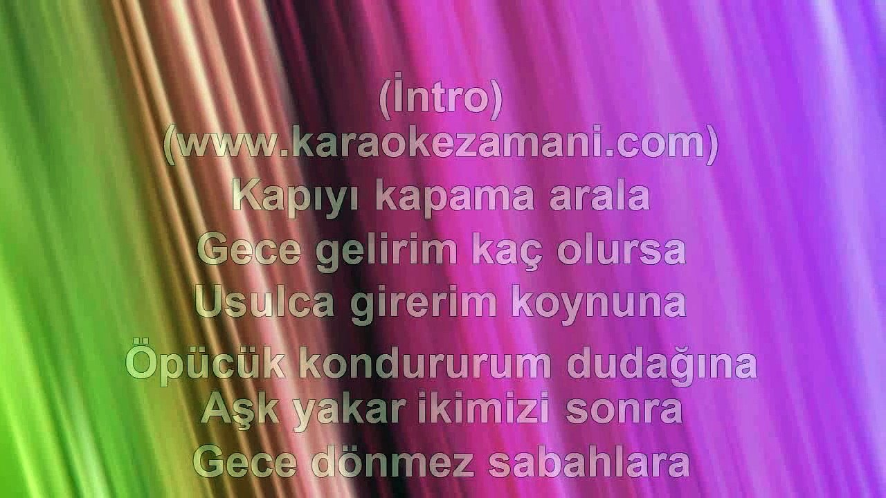 Tuğba Özay - Kapıyı Arala - 2011 TÜRKÇE KARAOKE