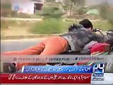 Dangerous driving stunts on bike by Faisalabad youth - Bike Stunts 2015