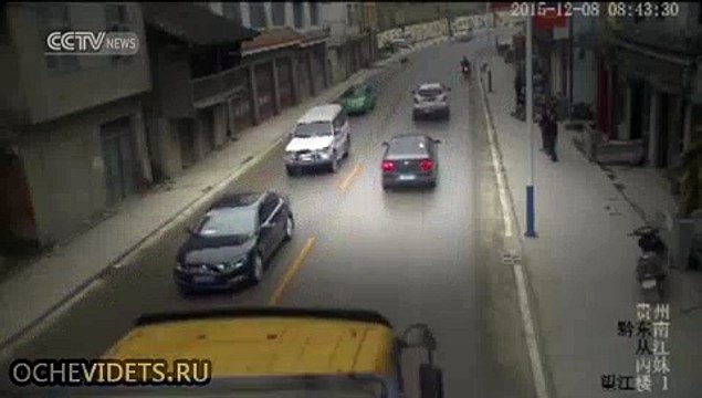 Обрушение дома в Китае