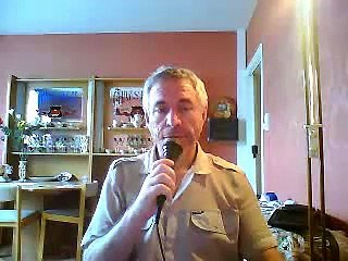 Липкин Генa Lipkin Genna исполняет караоке «Я милого узнаю по походке» 106888