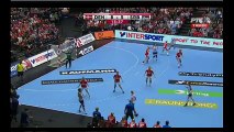 La superbe passe à l'aveugle de Liscevic (Serbie) face au Danemark / Handball Mondial 2015