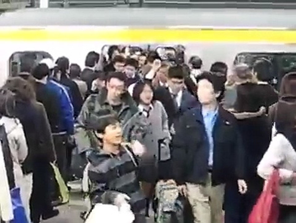 همجية الشعب اليابانى .... حاجه توجع القلب !