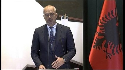 SHEFI I NATO STOLTENBERG NE TIRANE PREJ ALARMIT NGA TERRORIZMI EDHE NE BALLKAN LAJM