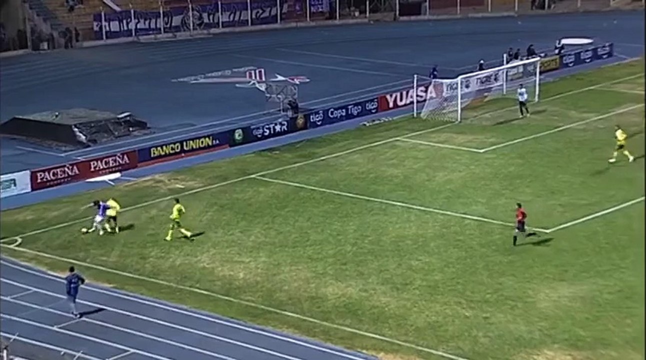 Play of the day: Flores stunning solo effort for Real Potosi