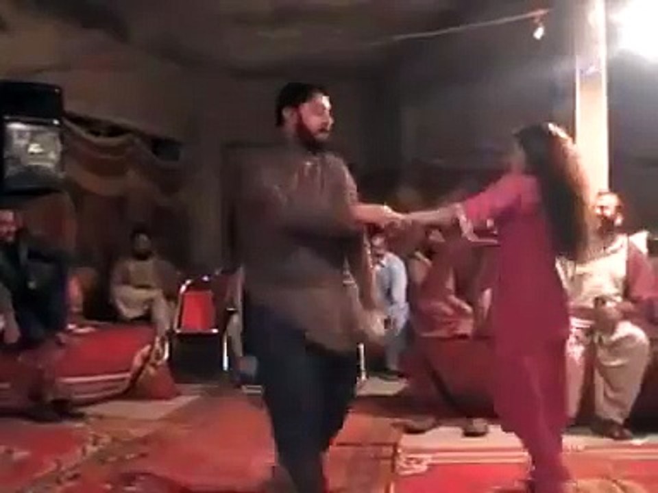 Saraiki Girl Shadi Dance 2015 - Desi Mujra - Saraiki HD Songs
