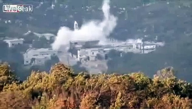 Точными ударами ВКС РФ отправили в ад террористов ИГИЛ: кадры очевидцев