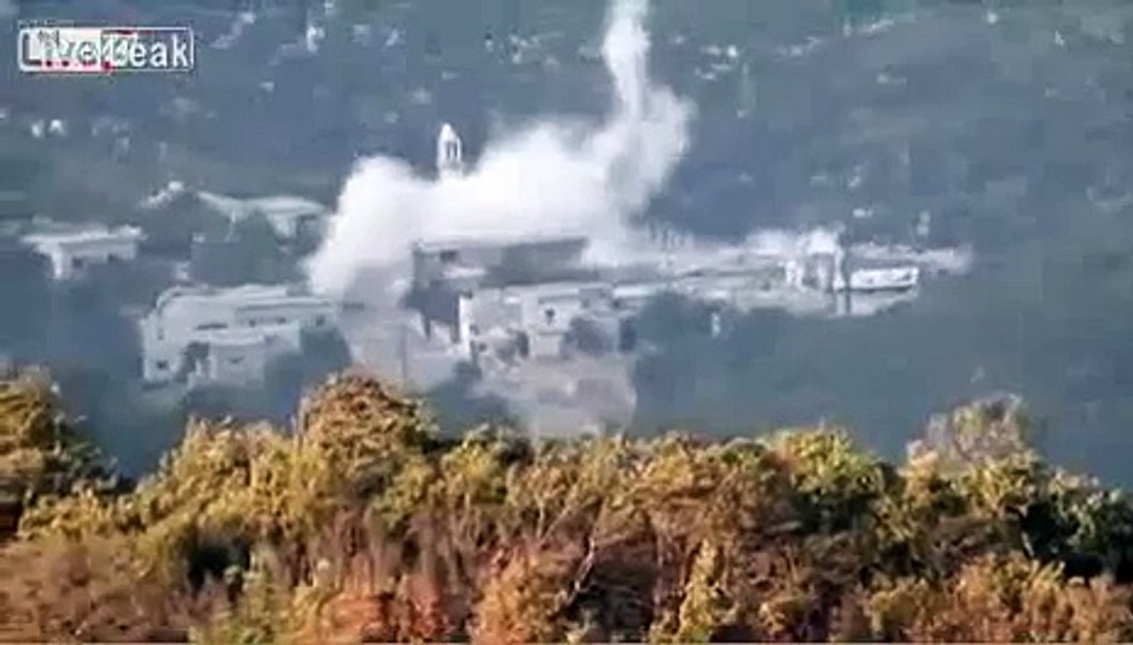 Точными ударами ВКС РФ отправили в ад террористов ИГИЛ: кадры очевидцев