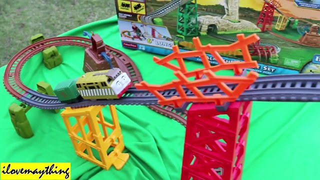 New Versus Old Thomas & Friends Trackmaster Trains - Avalanche Escape Set
