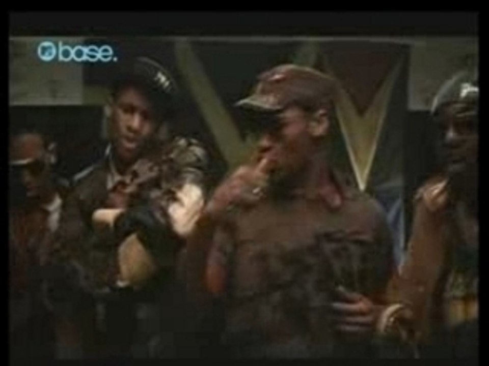 J-Status feat. Rihanna - Roll It