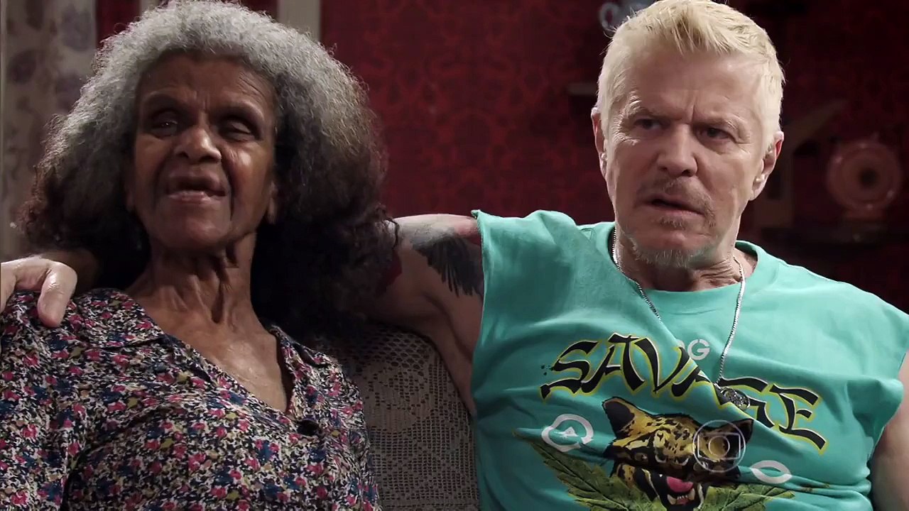 Pé na Cova: ouça o funk da Bá