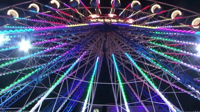 illuminations de noel à ST OMER pas de calais la grande roue