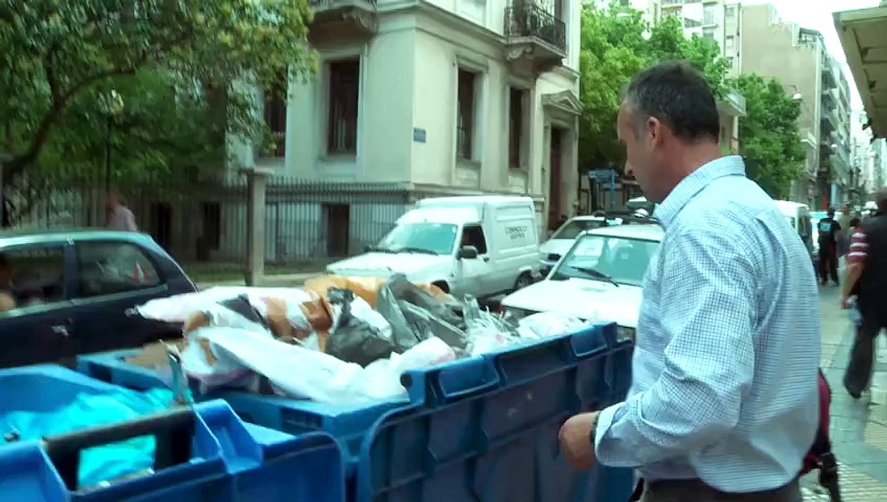 Griechische Schuldenkrise: In Athen, Auswaschung aus bins hat sich zu einem Weg, um zu überleben