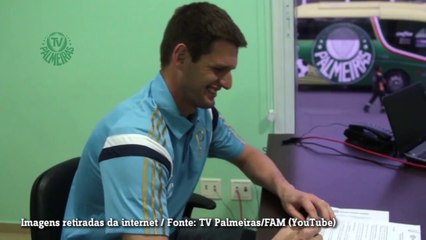 Vagner assina com o Verdão e exalta formação de goleiros do clube