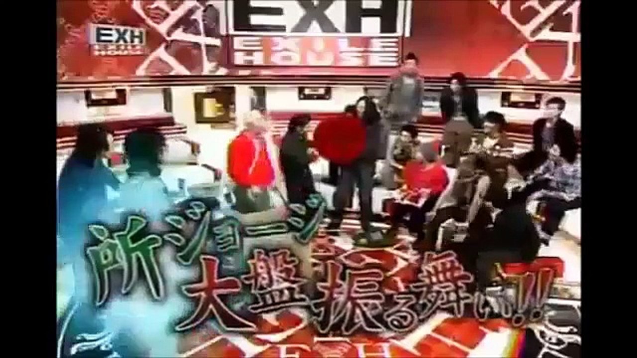 EXILE・MAKIDAIも真似てしまう所ジョージ、ヘルメットをかぶって登場