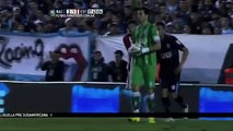 Lo sacó a bailar. Racing 2 - Estudiantes 1. Liguilla Pre-Libertadores 2015. FPT.