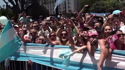 Argentine: Macri danse au balcon de la Casa Rosada