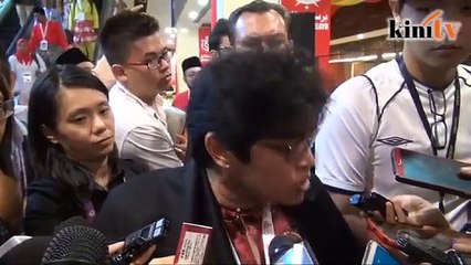 Kenapa Dr Mahathir masih dalam parti, soal Azalina