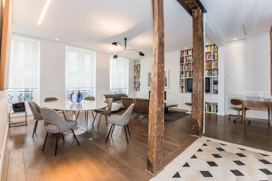 (Ref: 04011) 2-Bedroom furnished apartment on rue Saint Louis en l'Ile (Paris 4th)