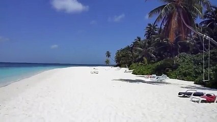 Или может на Мальдивы?)