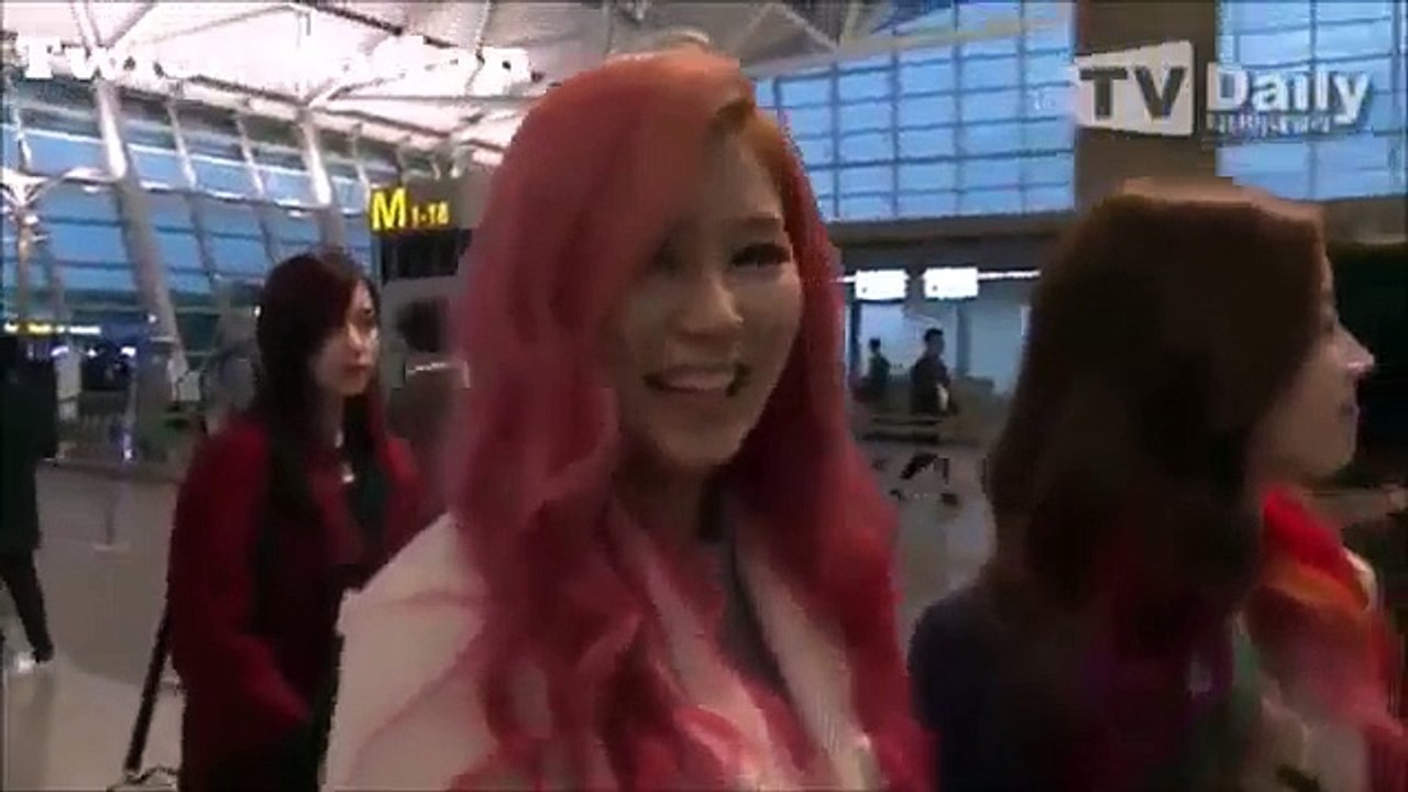 151202 TWICE Airport go to HongKong for MAMA 2015