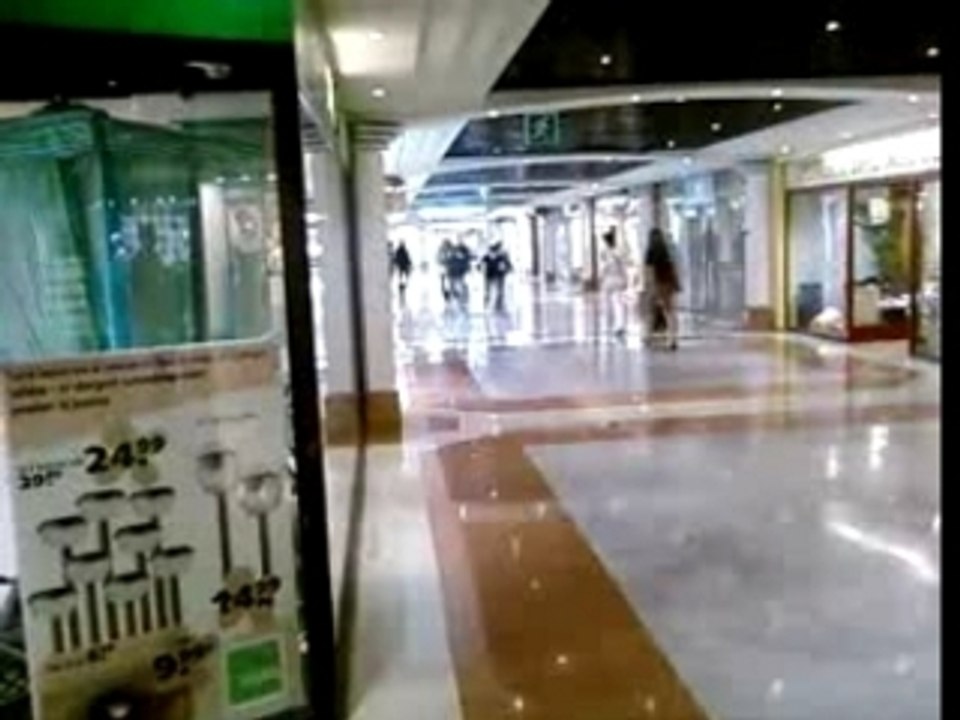 Glissade sur le ventre Centre Commercial