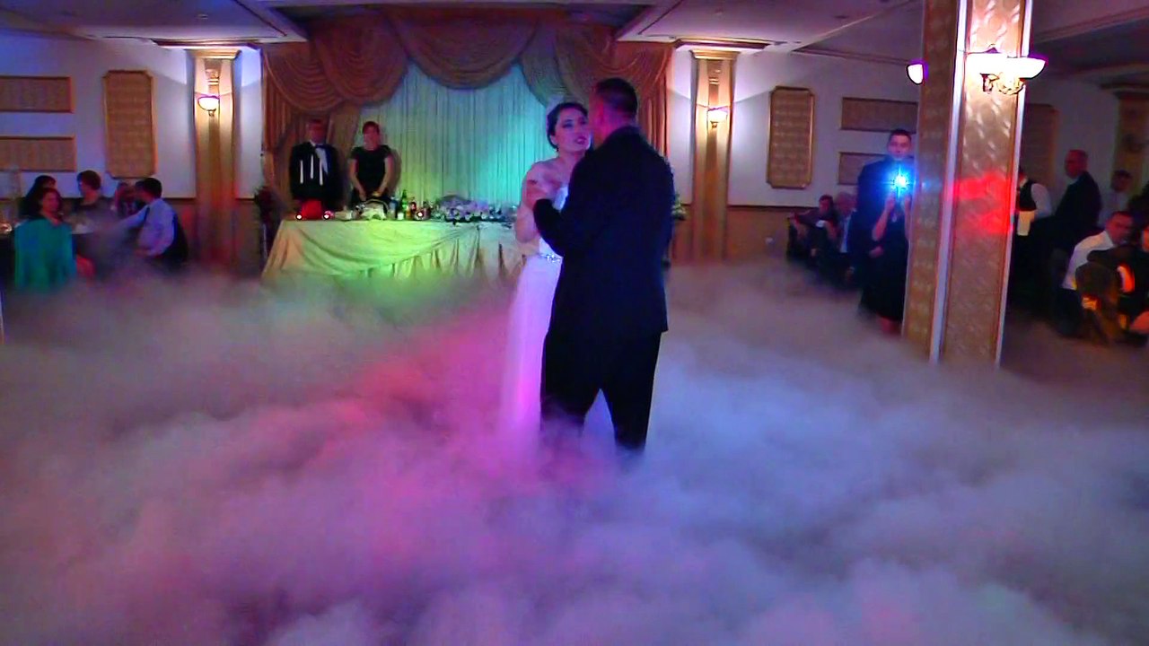 GHEATA CARBONICA SI FUM GREU RESTAURANT GRAND BUZAU