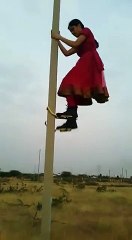 Climbing Trick Without Support of a Girl-Very Amazing