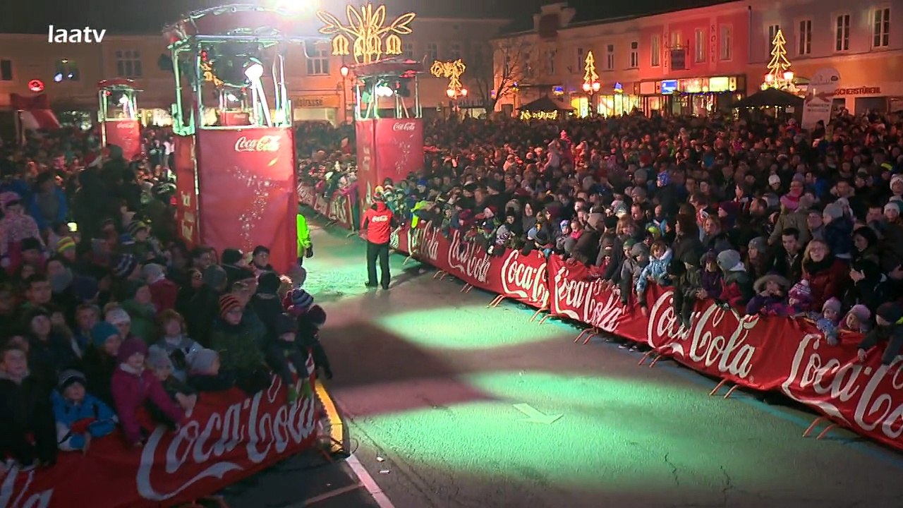 Coca-Cola Weihnachtstruck und Parade 2015 in Laa - Teil 2