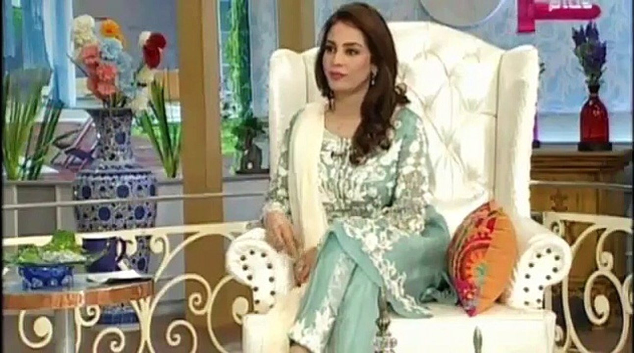 Ek Nayee Subha with Farah - A Plus Ent - 11th Dec 2015 - Film Star Resham - Part 1