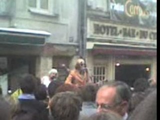 Michel - Et tu pètes...