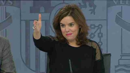 Sáenz de Santamaría cree que Rajoy necesita "pocos" consejos para el debate con Pedro Sánchez