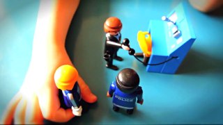 Playmobil Police Selection! ❤️ With Fireman Sam, Postman Pat, Peppa Pig Episode with Toys.❤️ 2015