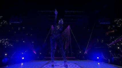 Miley Cyrus - Bangerz Tour- Live from New Orleans (Full)_117