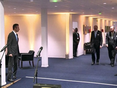 Climat: efforts diplomatiques tous azimuts pour arracher un accord mondial