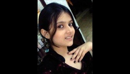 See What this beautiful Girl want to tell you? - Viral Video