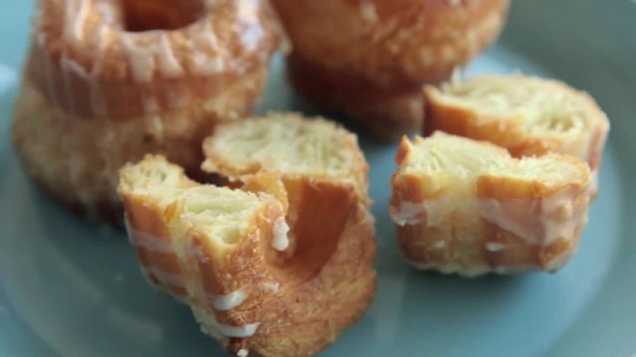 3-Ingredient Recipes - How to Make 3-Ingredient Fauxnuts